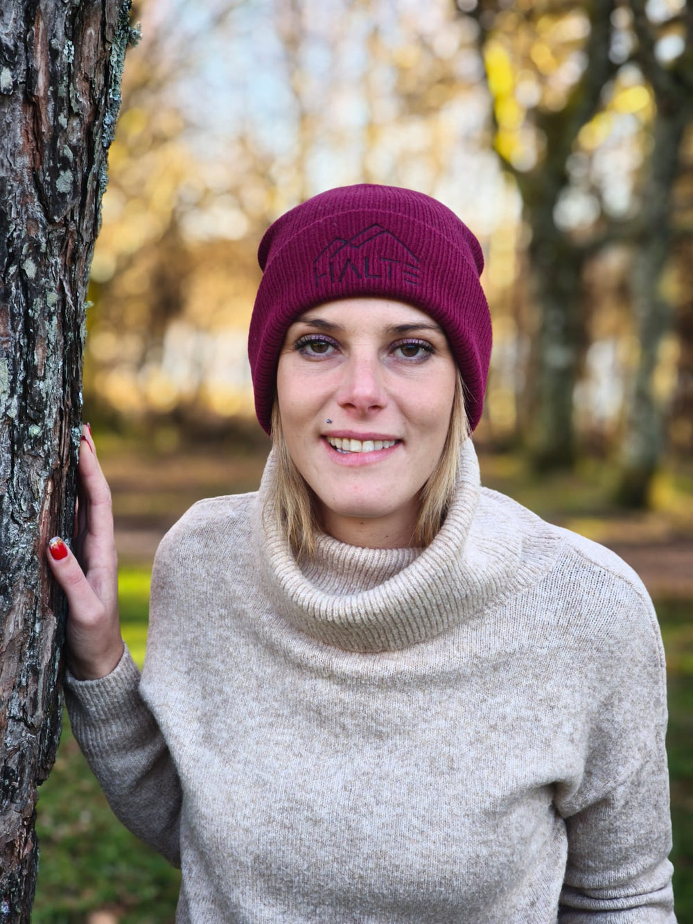Bonnet côtelé bio brodé noir