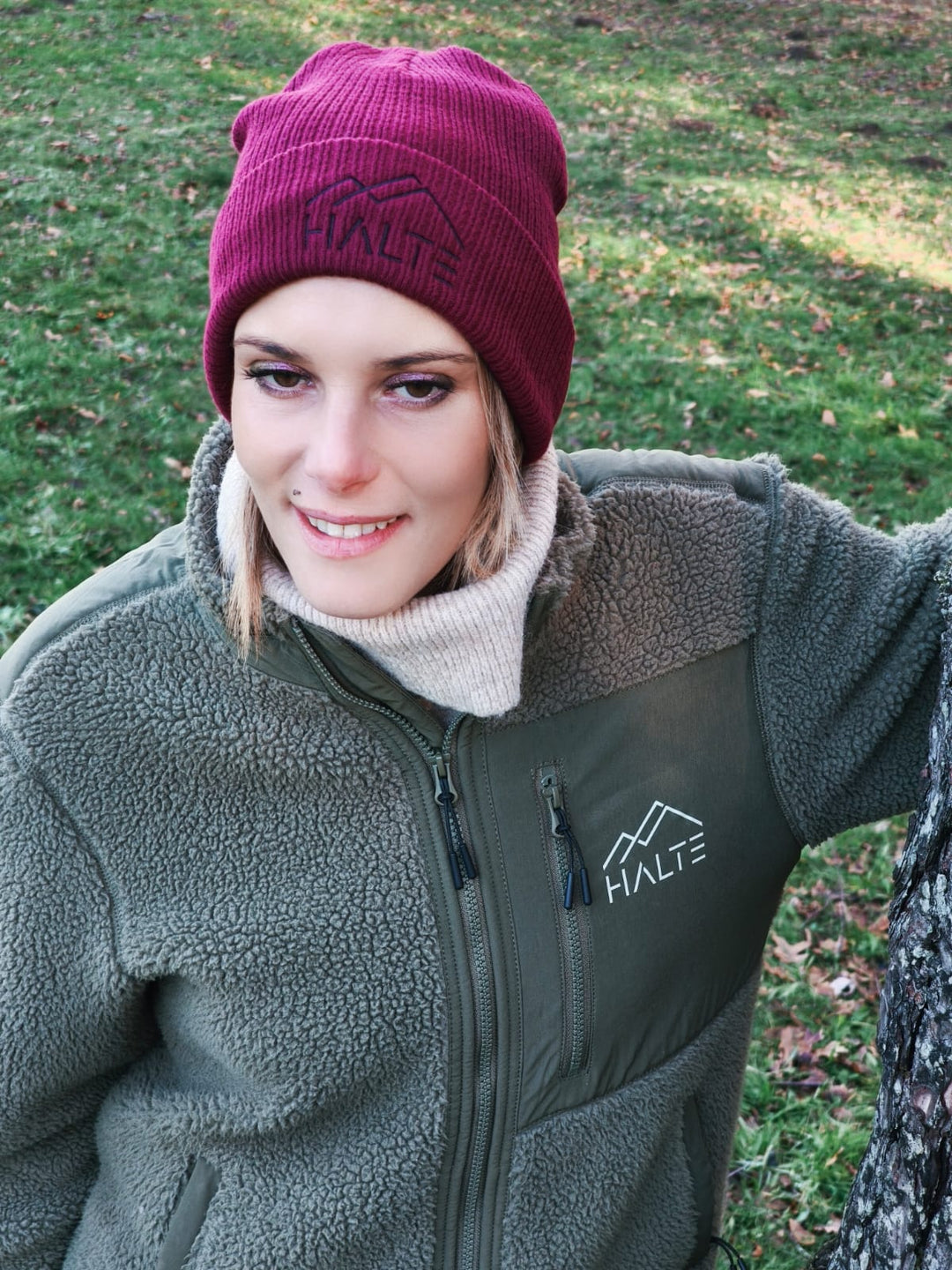 Bonnet côtelé bio brodé noir