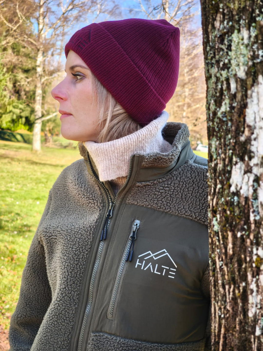 Bonnet côtelé bio brodé noir